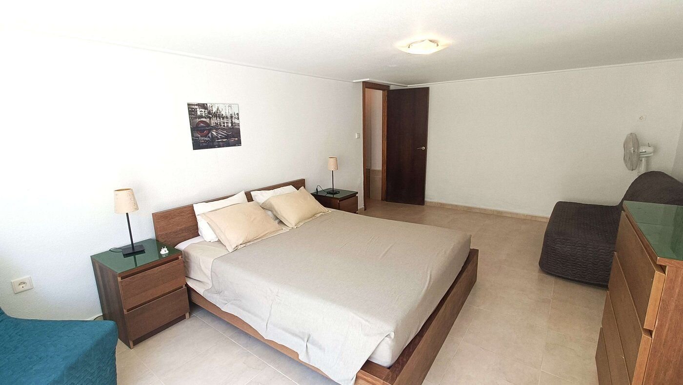 3-Bedroom Quad in Algorfa - Image 28