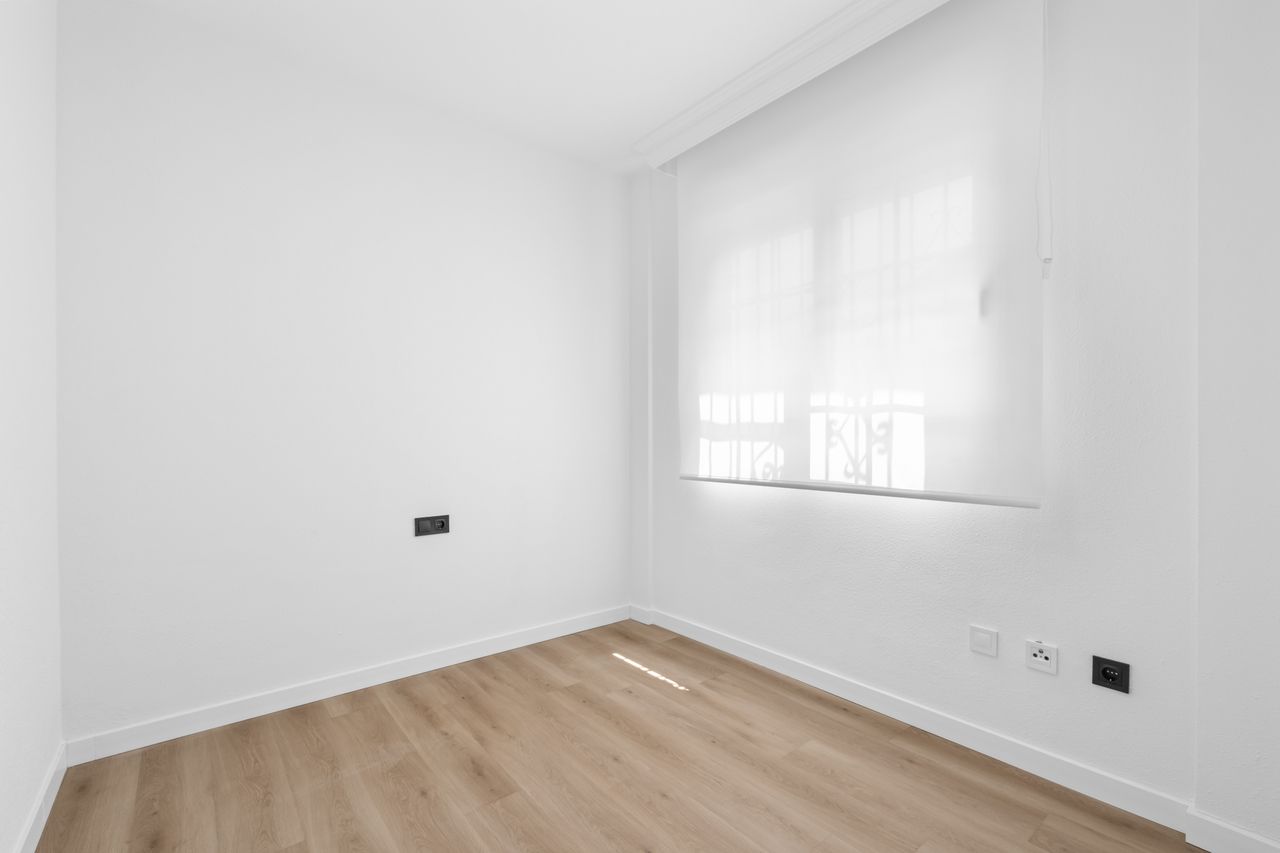 3-Bedroom House in Villamartin, Orihuela Costa - Image 13