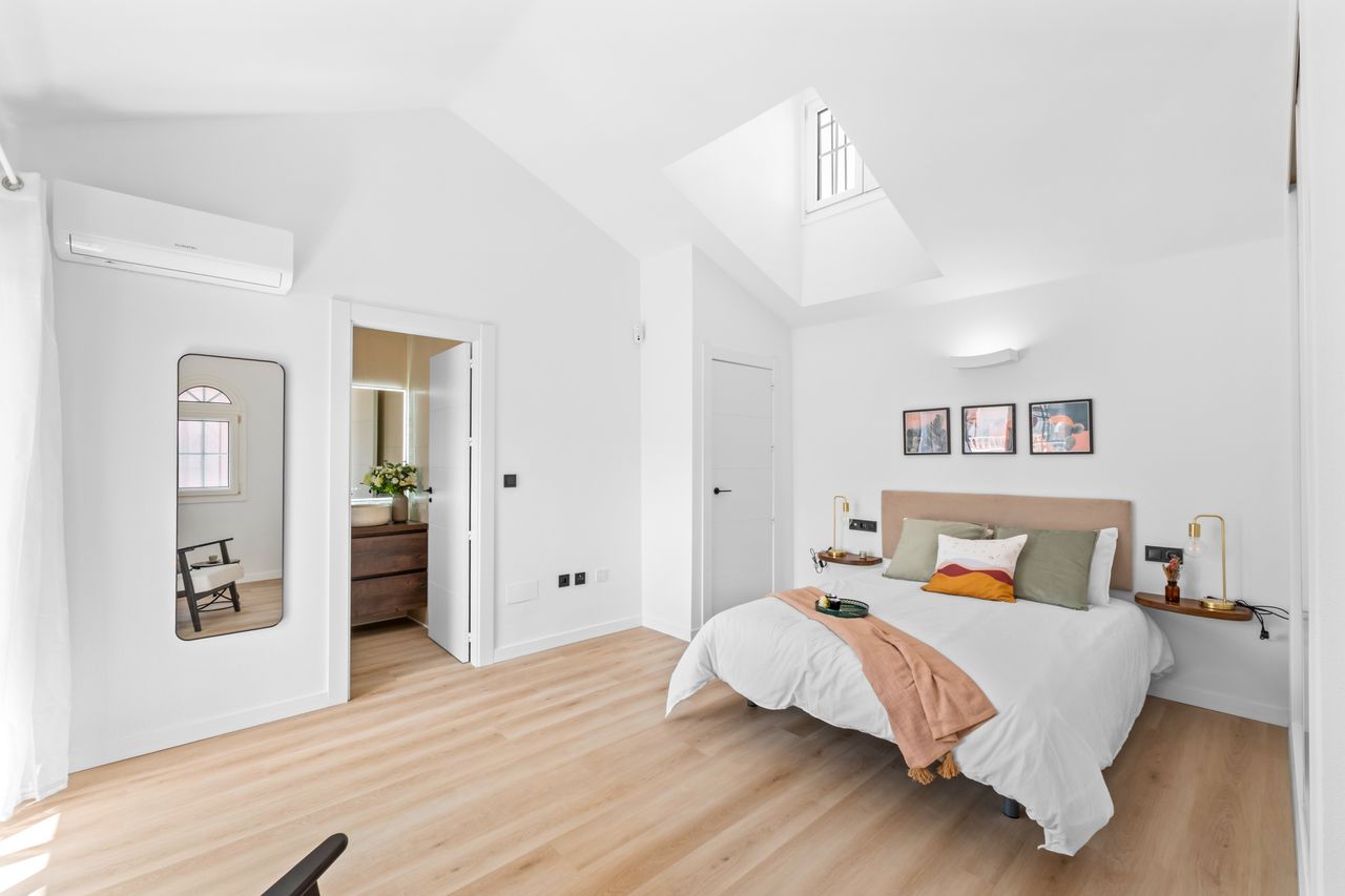 3-Bedroom House in Villamartin, Orihuela Costa - Image 16