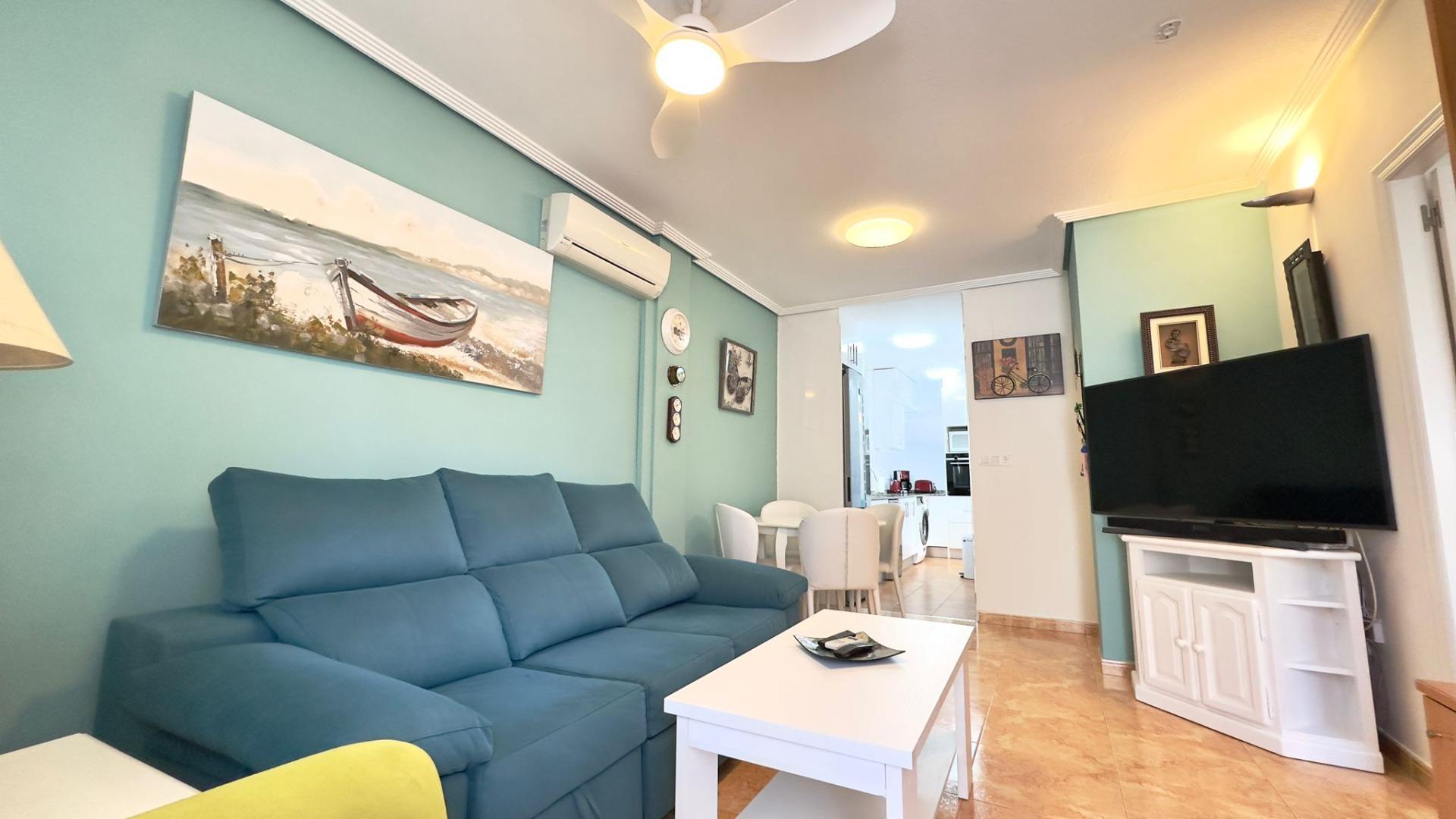 2-Zimmer Bungalow in Torrevieja - Image 1