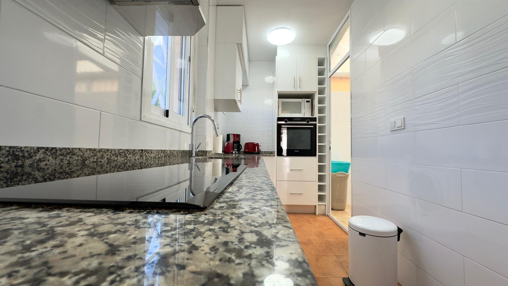 2-Zimmer Bungalow in Torrevieja - Image 11