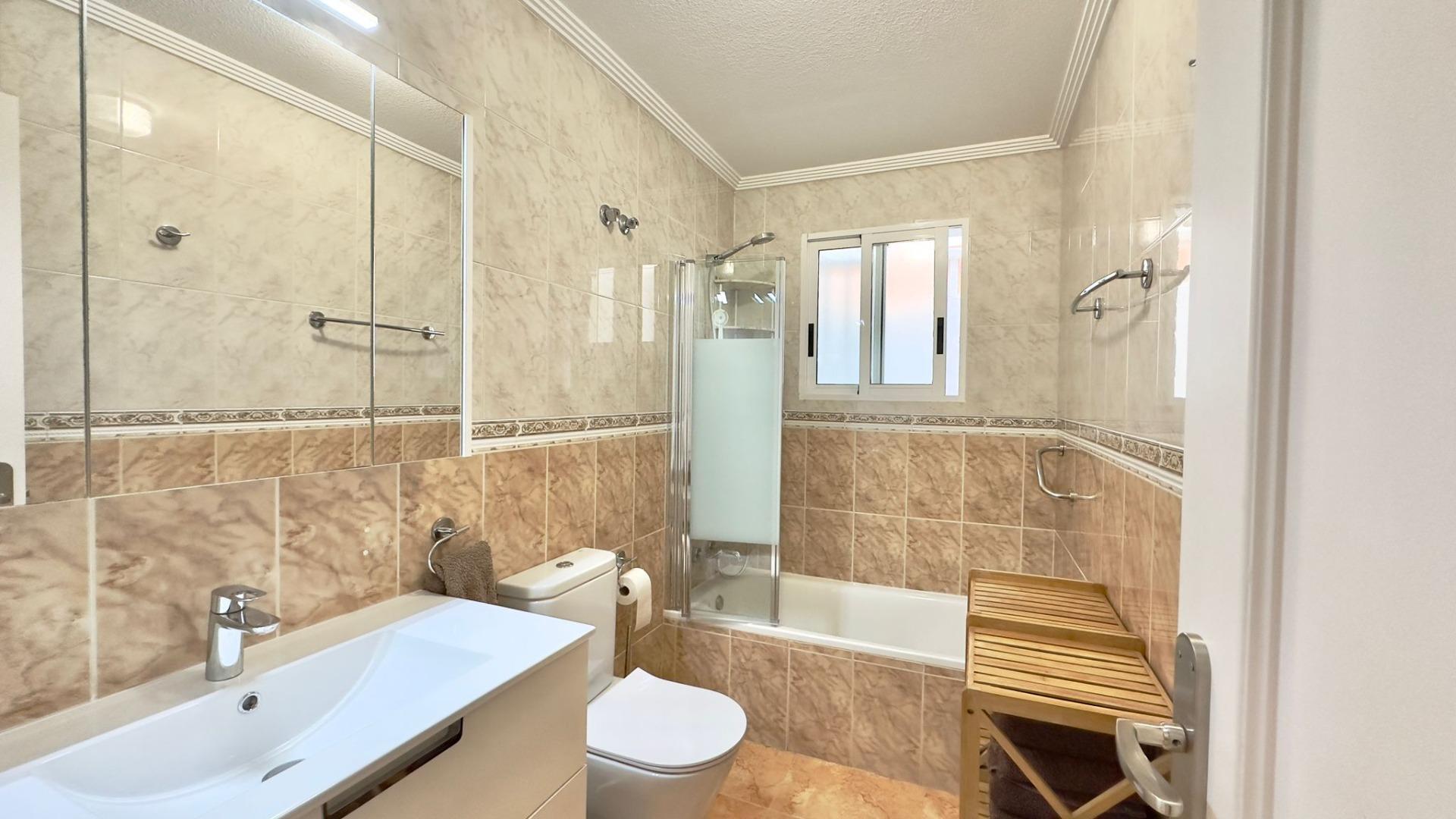 2-Zimmer Bungalow in Torrevieja - Image 16