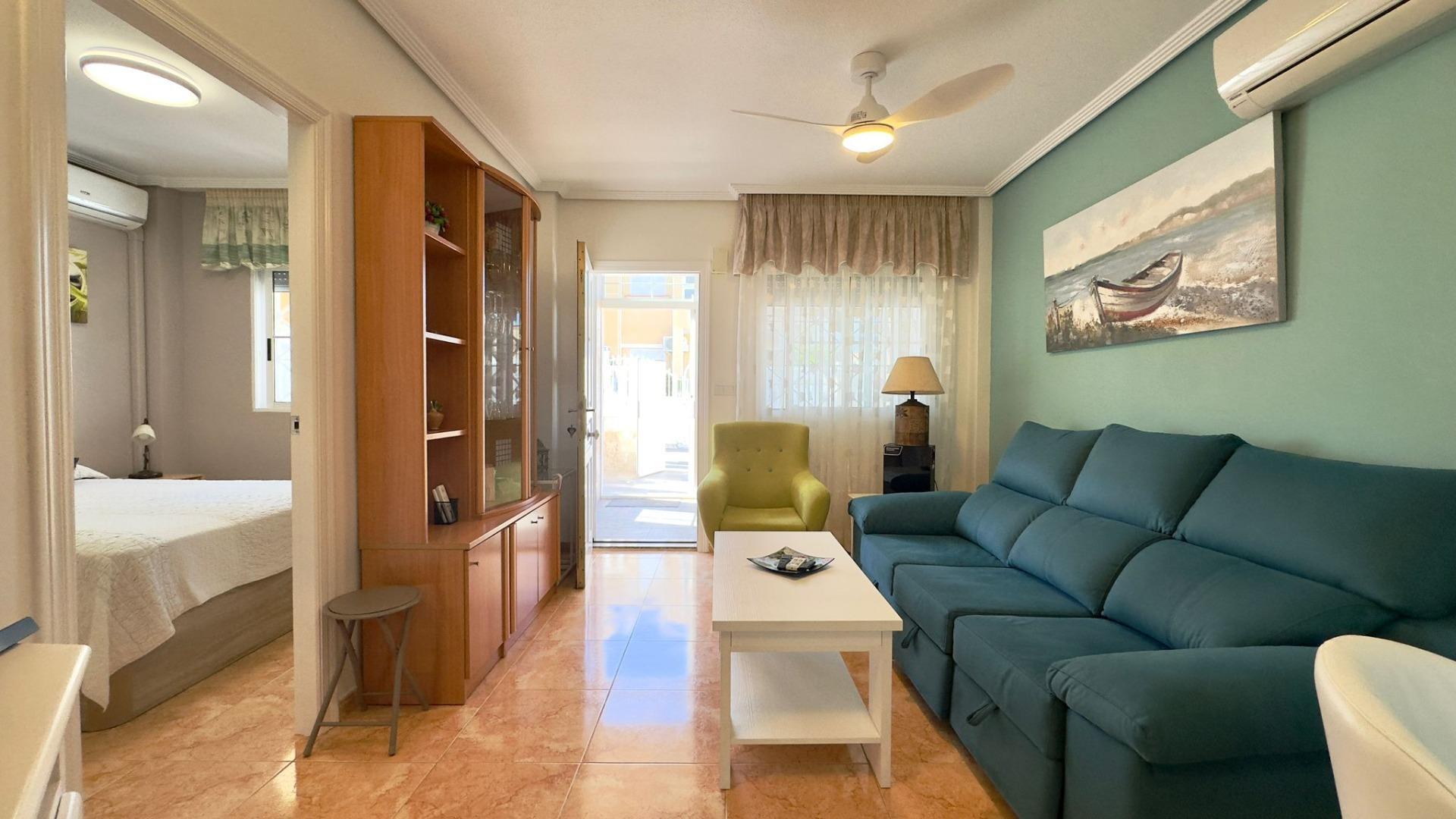 2-Zimmer Bungalow in Torrevieja - Image 3