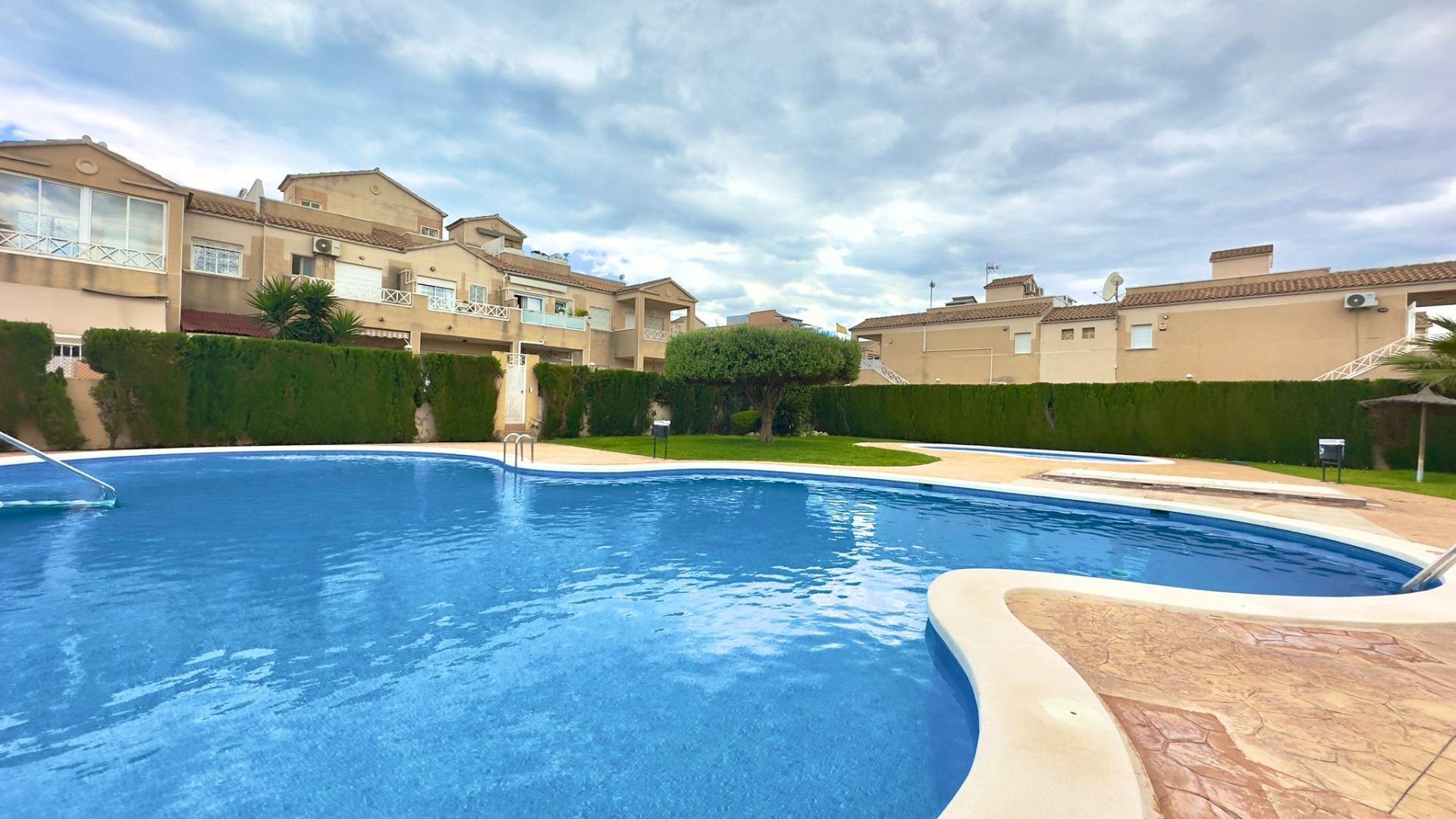 2-Zimmer Bungalow in Torrevieja - Image 34