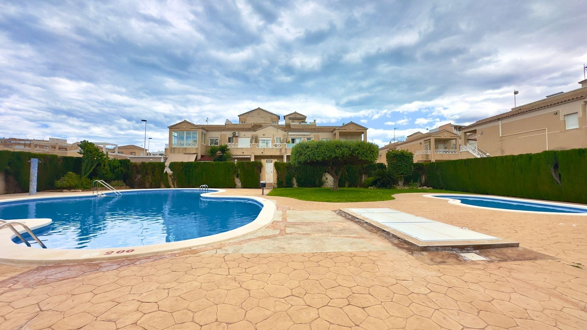 2-Zimmer Bungalow in Torrevieja - Image 35