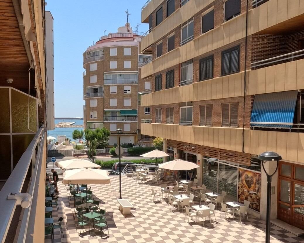 Apartamento de 2 Dormitorios en Acequion, Torrevieja - Image 1