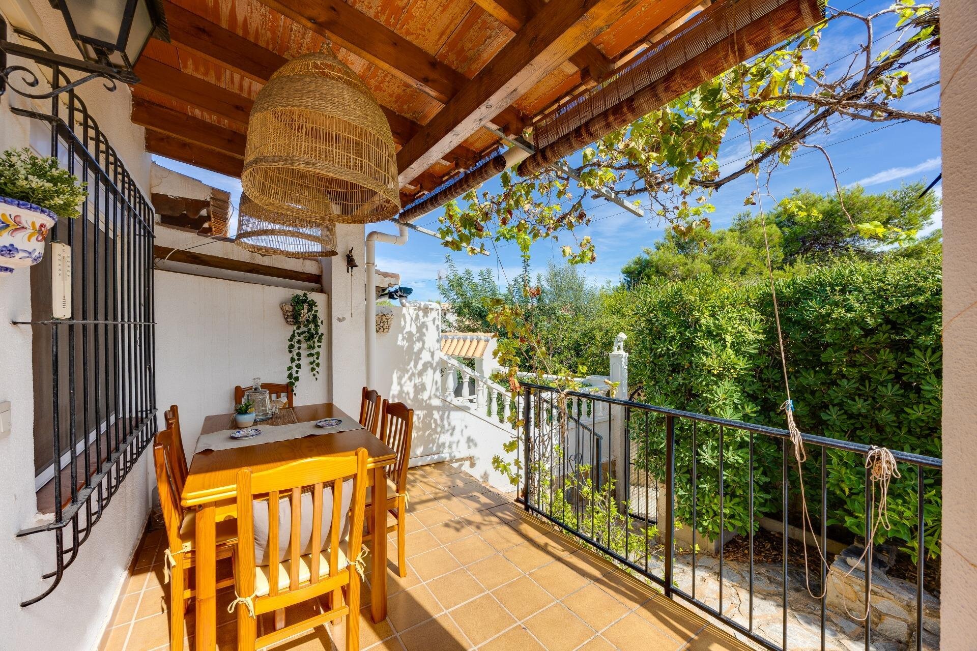 2-Bedroom Bungalow in Los Balcones, Torrevieja - Image 12