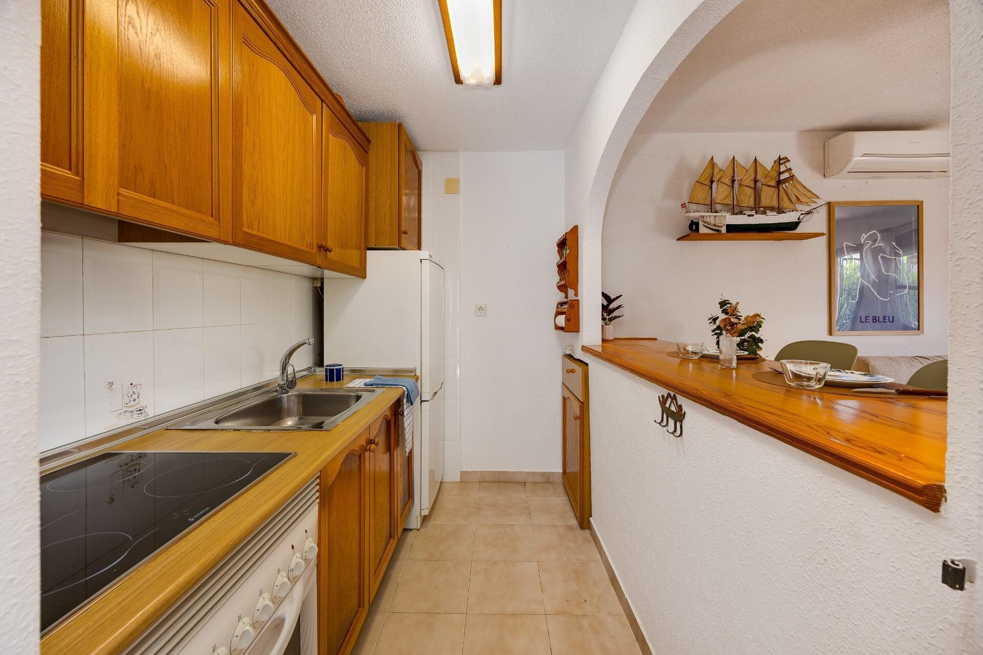 2-Bedroom Bungalow in Los Balcones, Torrevieja - Image 21