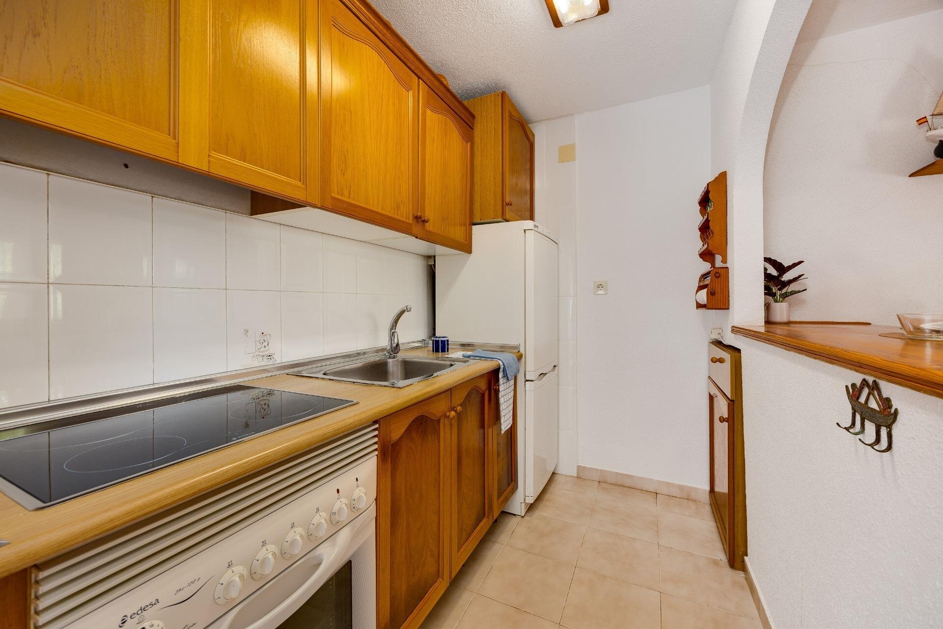 2-Bedroom Bungalow in Los Balcones, Torrevieja - Image 22