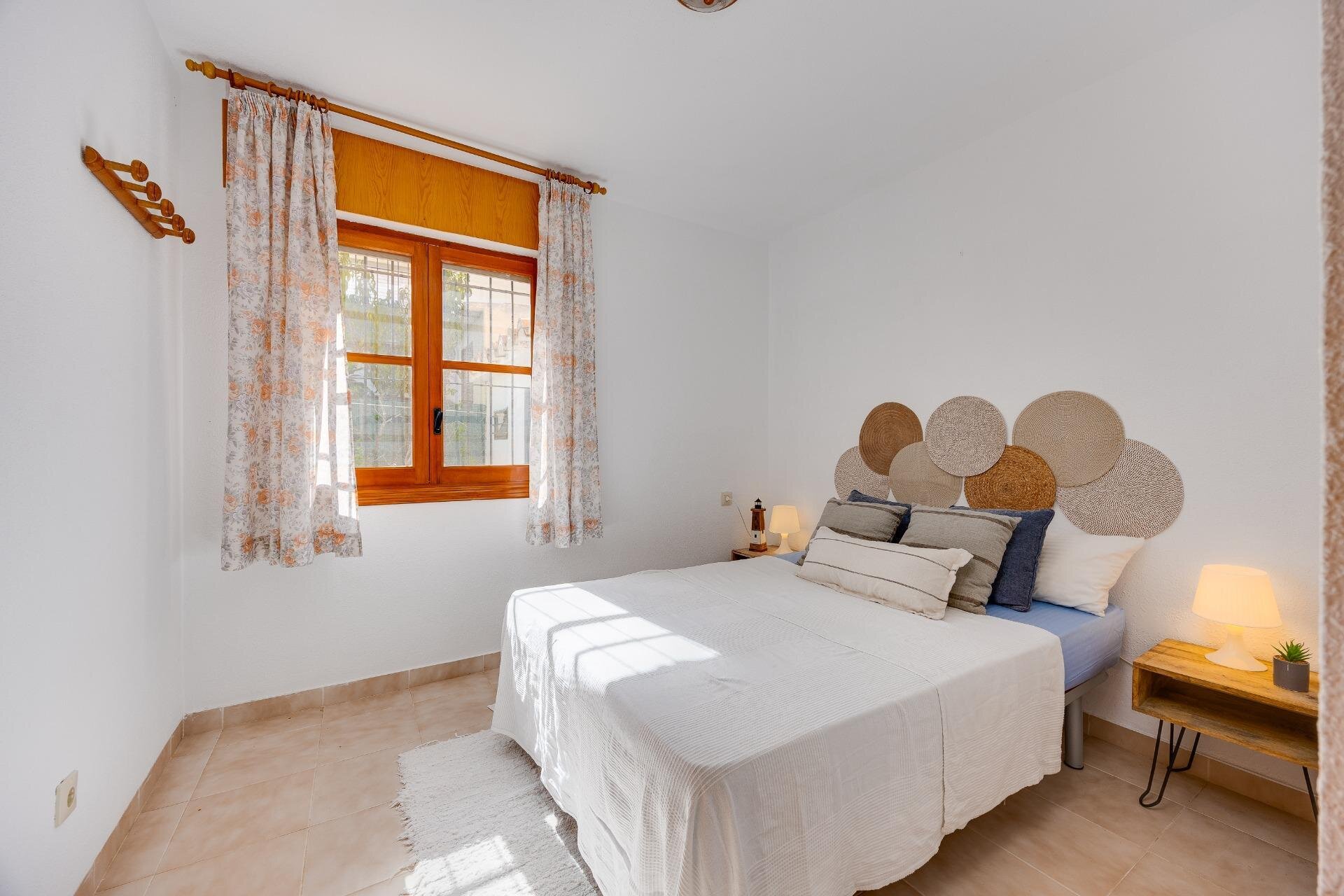 2-Bedroom Bungalow in Los Balcones, Torrevieja - Image 25