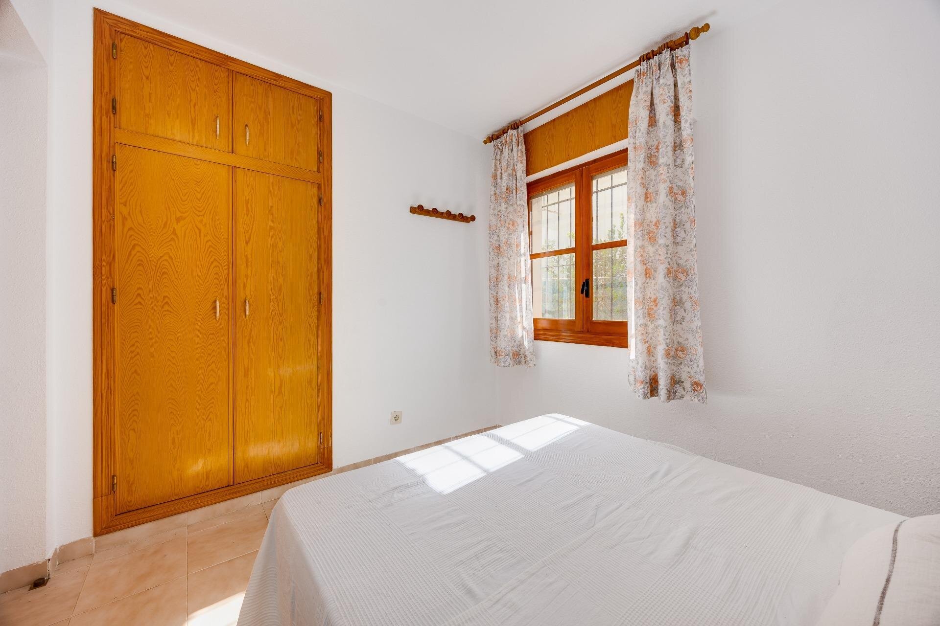 2-Bedroom Bungalow in Los Balcones, Torrevieja - Image 26