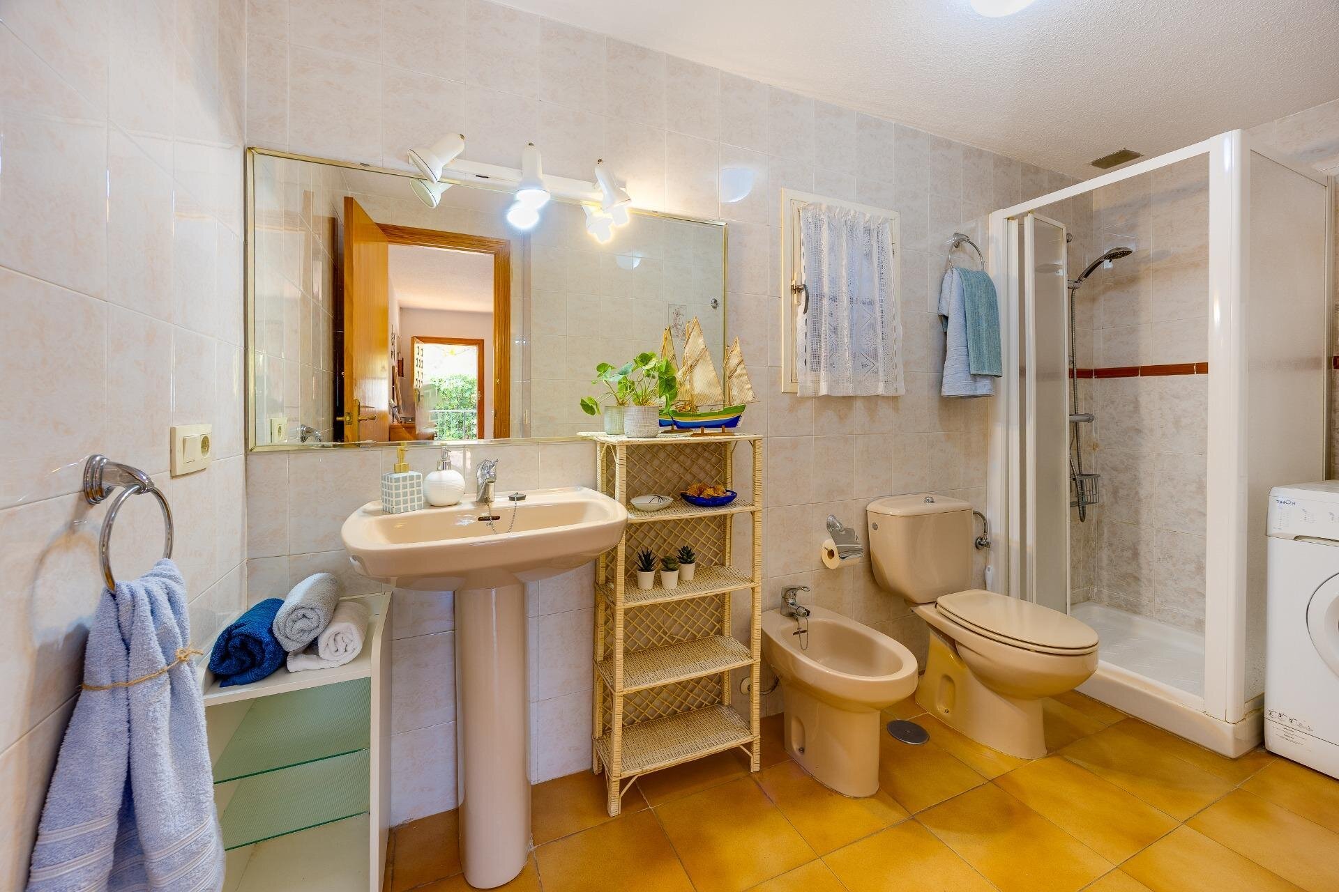 2-Bedroom Bungalow in Los Balcones, Torrevieja - Image 31