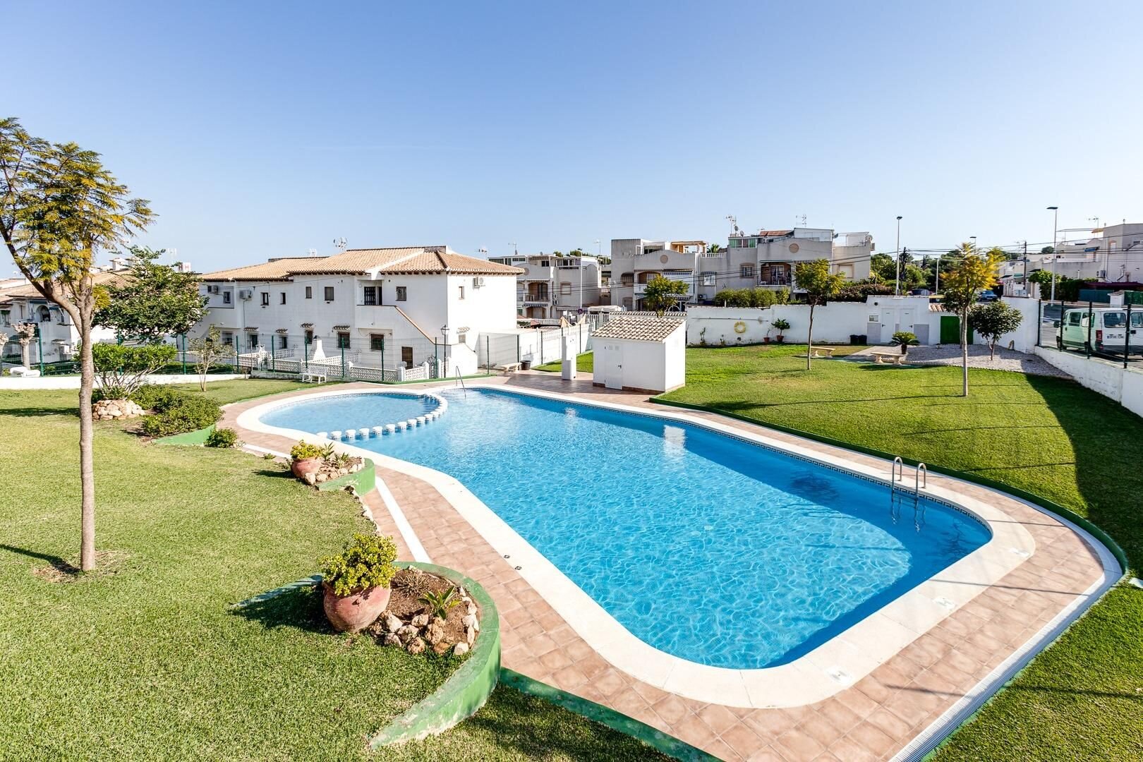 2-Bedroom Bungalow in Los Balcones, Torrevieja - Image 37