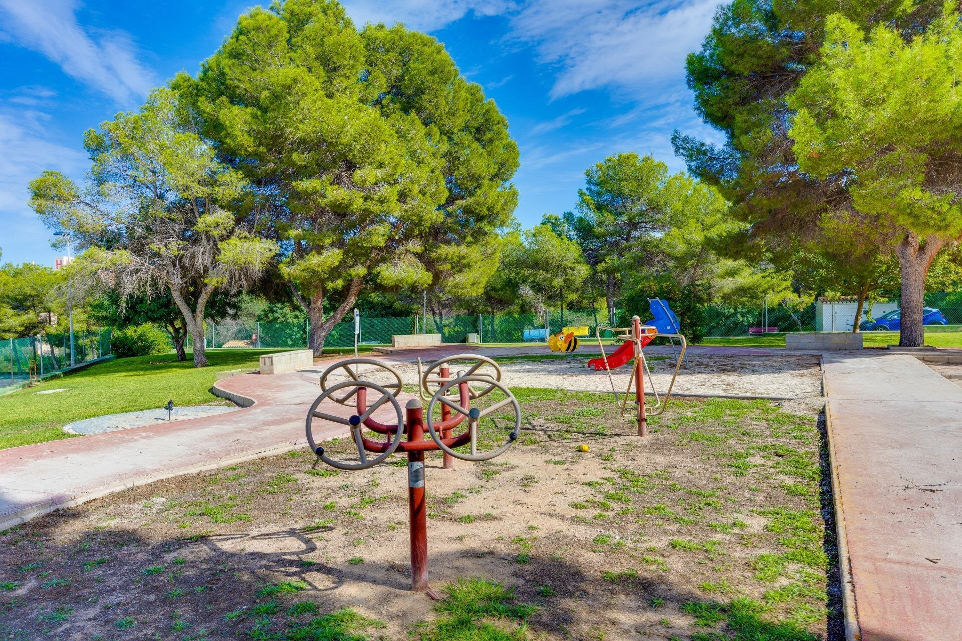 2-Bedroom Bungalow in Los Balcones, Torrevieja - Image 46