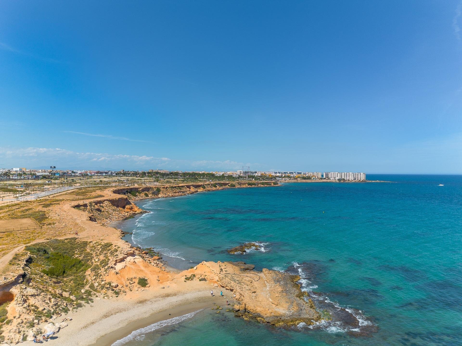 2-Bedroom Bungalow in Los Balcones, Torrevieja - Image 47