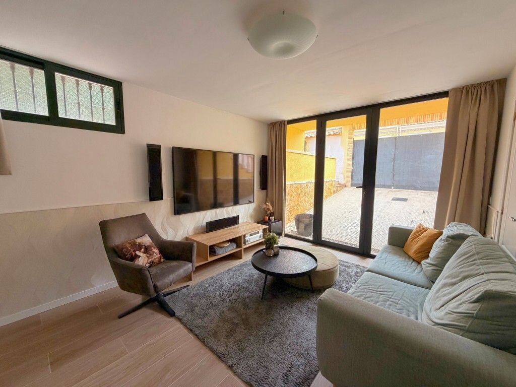 4-Bedroom Villa in Costa Blanca Sur, Algorfa - Image 11