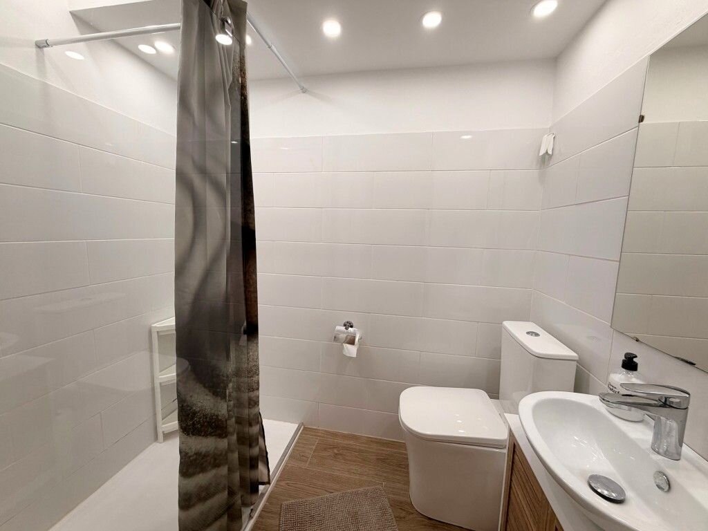 4-Bedroom Villa in Costa Blanca Sur, Algorfa - Image 22