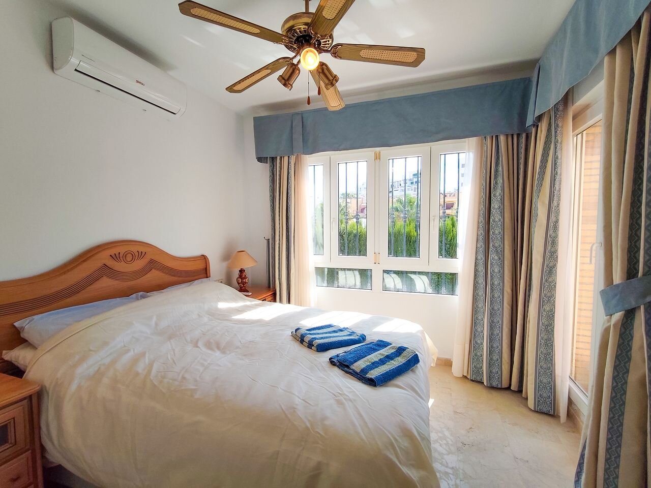 3-Bedroom Villa in Villamartín-las Filipinas, Orihuela Costa - Image 13