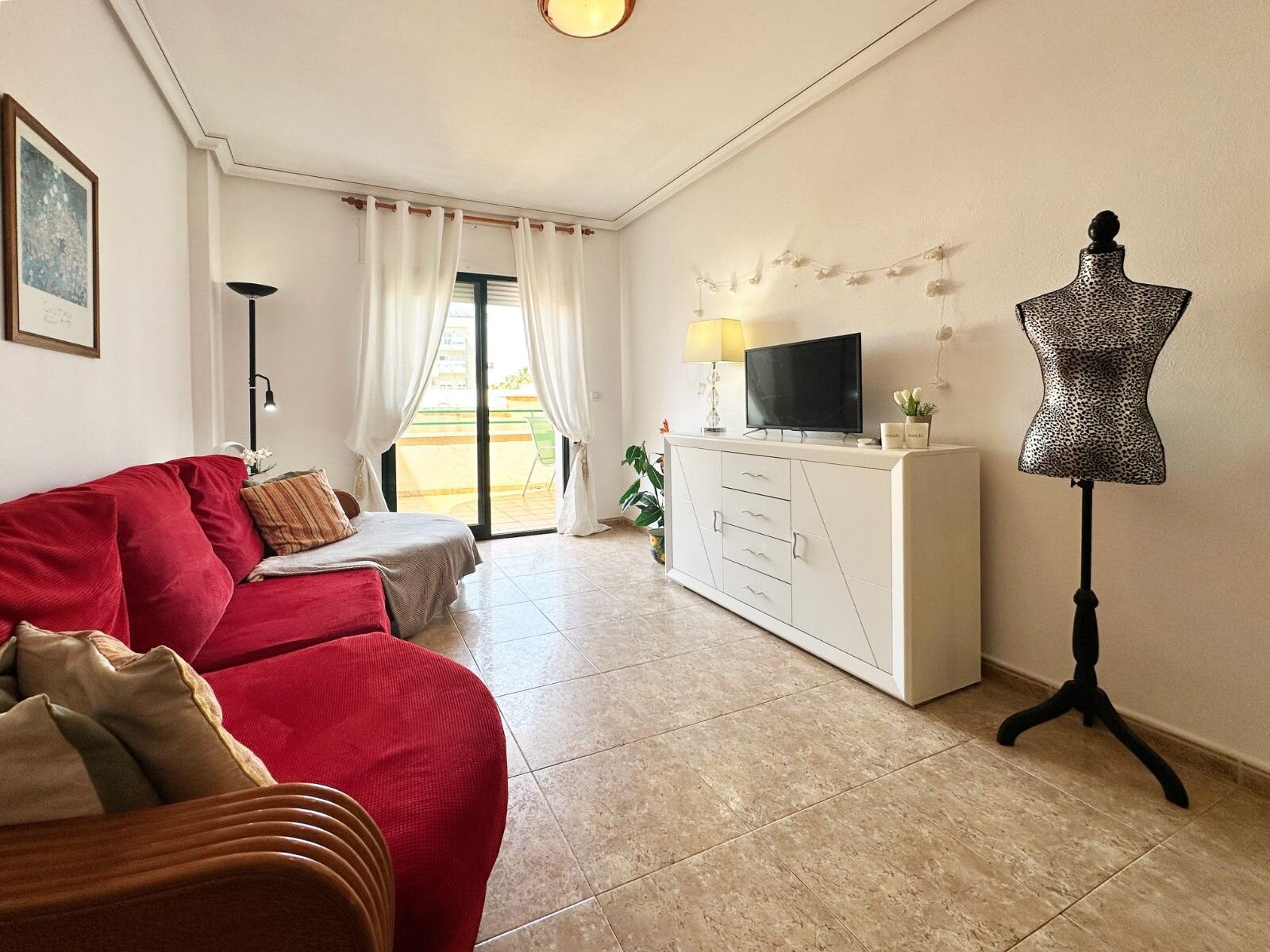 2-Bedroom Apartment in Lomas de Cabo Roig, Orihuela Costa - Image 5