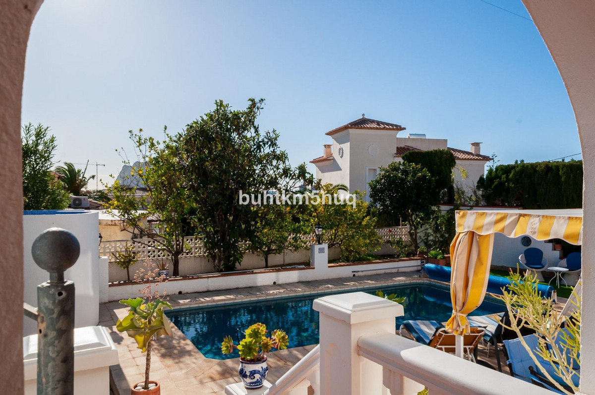 3-Bedroom Detached House in  Calpe | Sunny Casas - Costa ... - Image 16