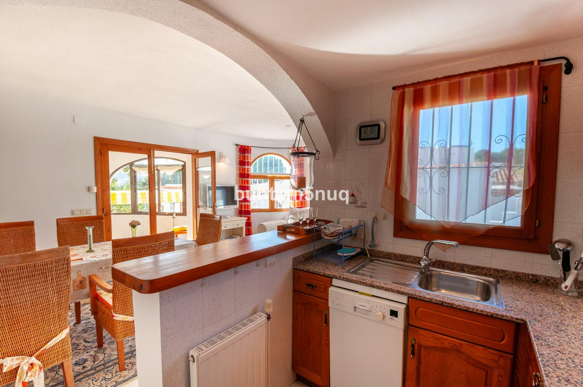 3-Bedroom Detached House in  Calpe | Sunny Casas - Costa ... - Image 6