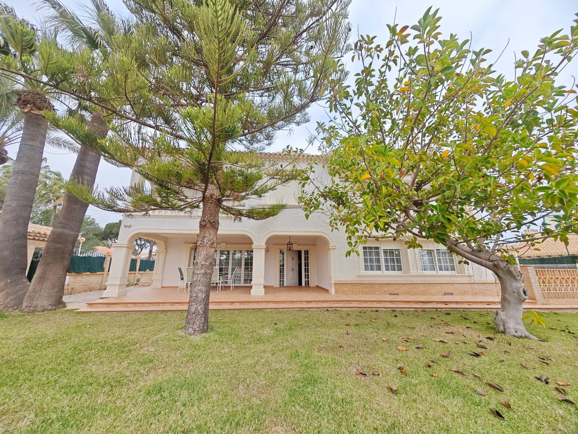 7-Bedroom Luxury Villa in Cabo Roig - Image 1