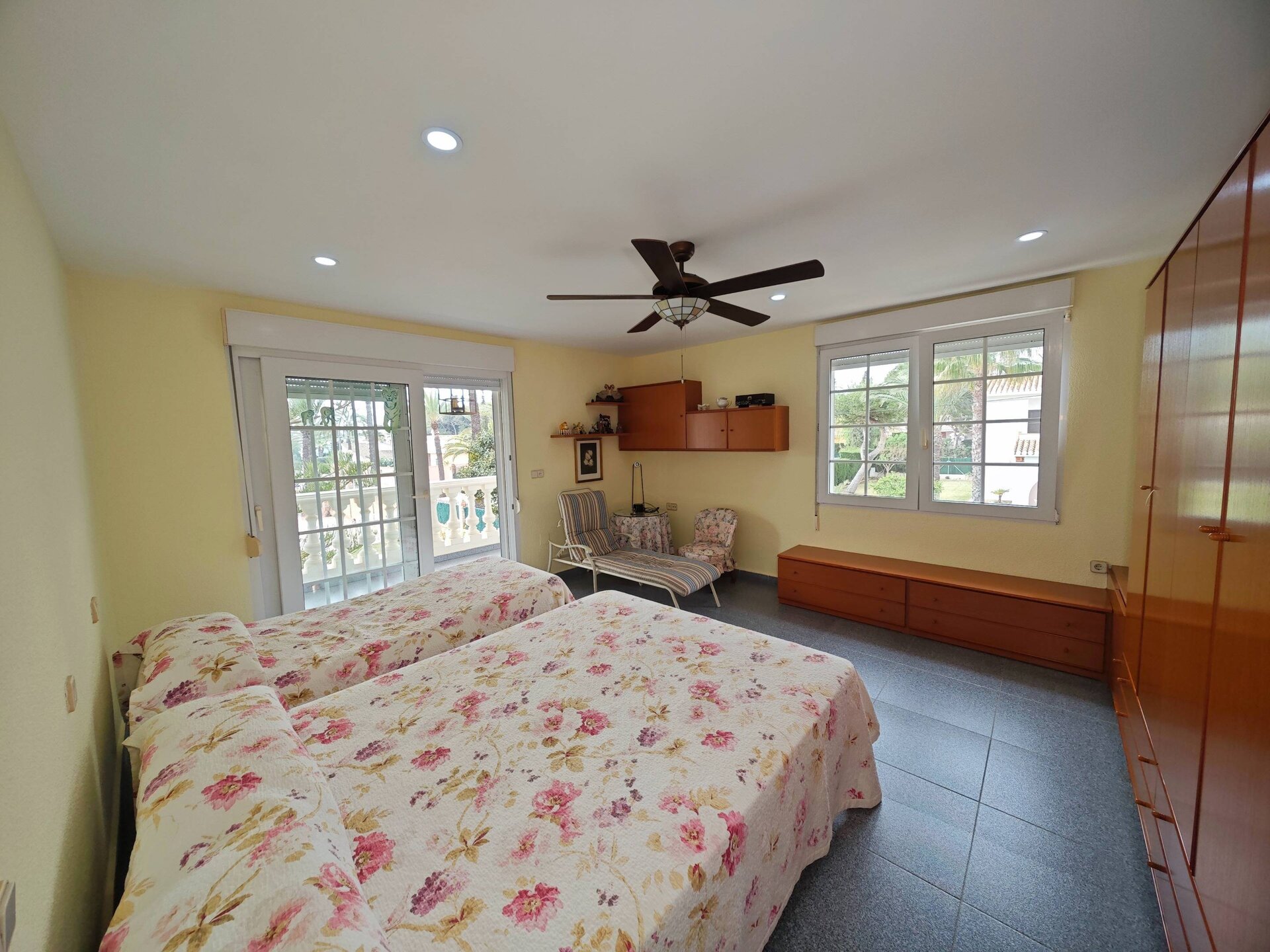 7-Bedroom Luxury Villa in Cabo Roig - Image 16