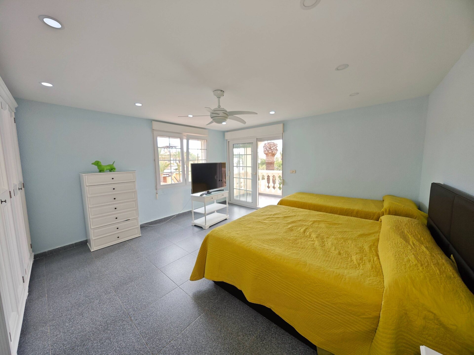 7-Bedroom Luxury Villa in Cabo Roig - Image 21