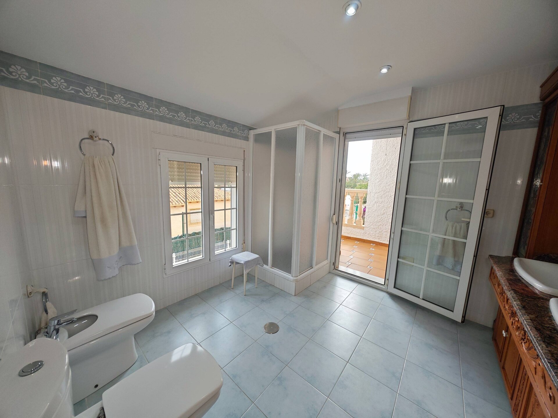 7-Bedroom Luxury Villa in Cabo Roig - Image 25