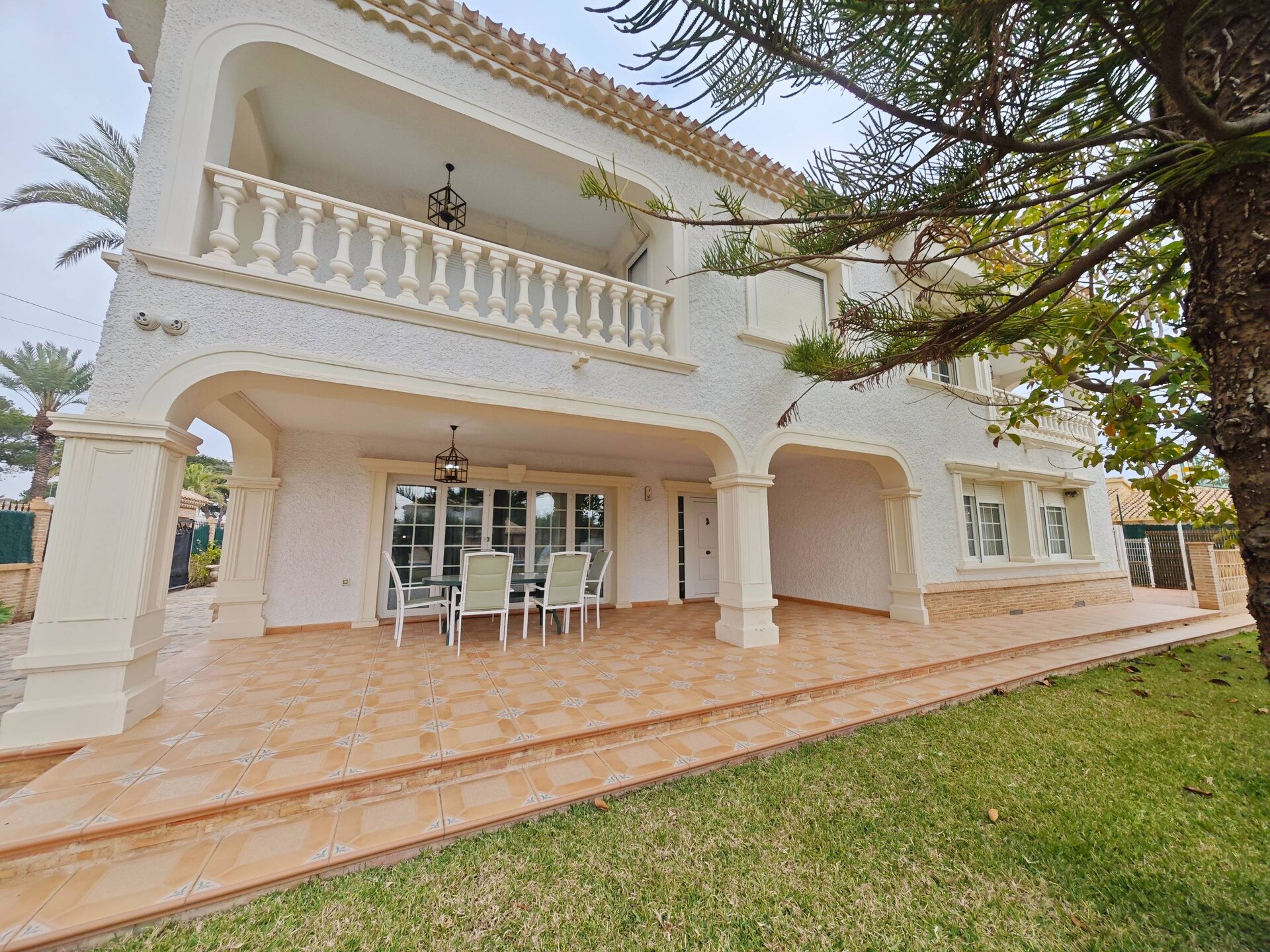 7-Bedroom Luxury Villa in Cabo Roig - Image 28