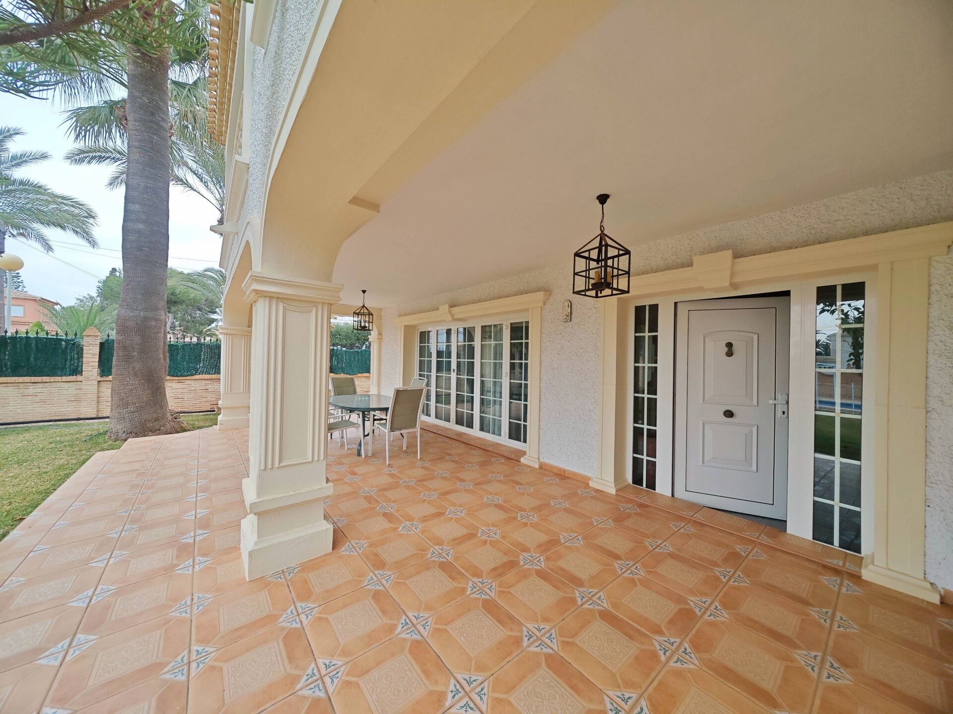 7-Bedroom Luxury Villa in Cabo Roig - Image 31