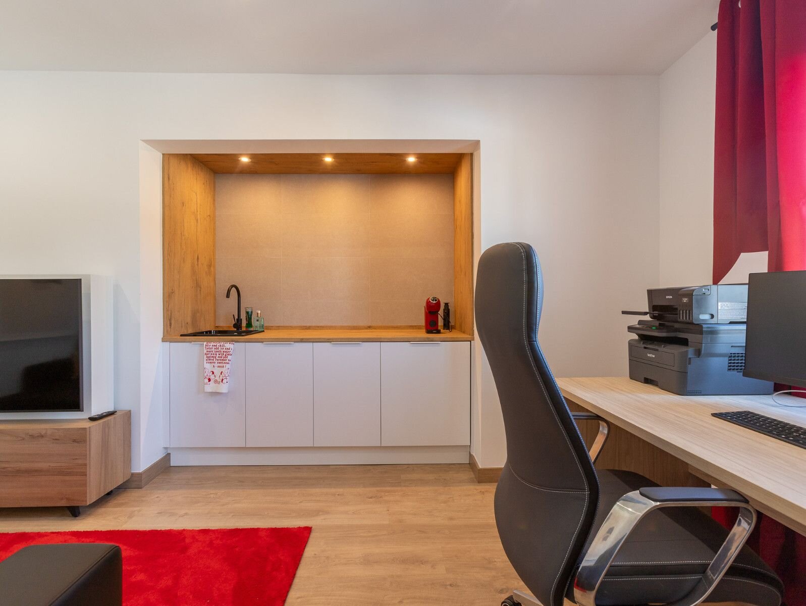 4-Bedroom Villa in La Siesta, Torrevieja - Image 37