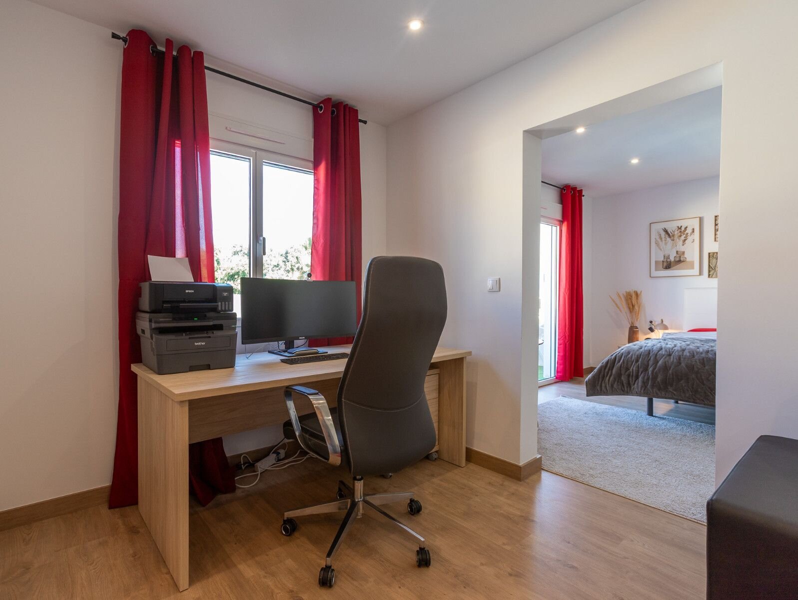 4-Bedroom Villa in La Siesta, Torrevieja - Image 38