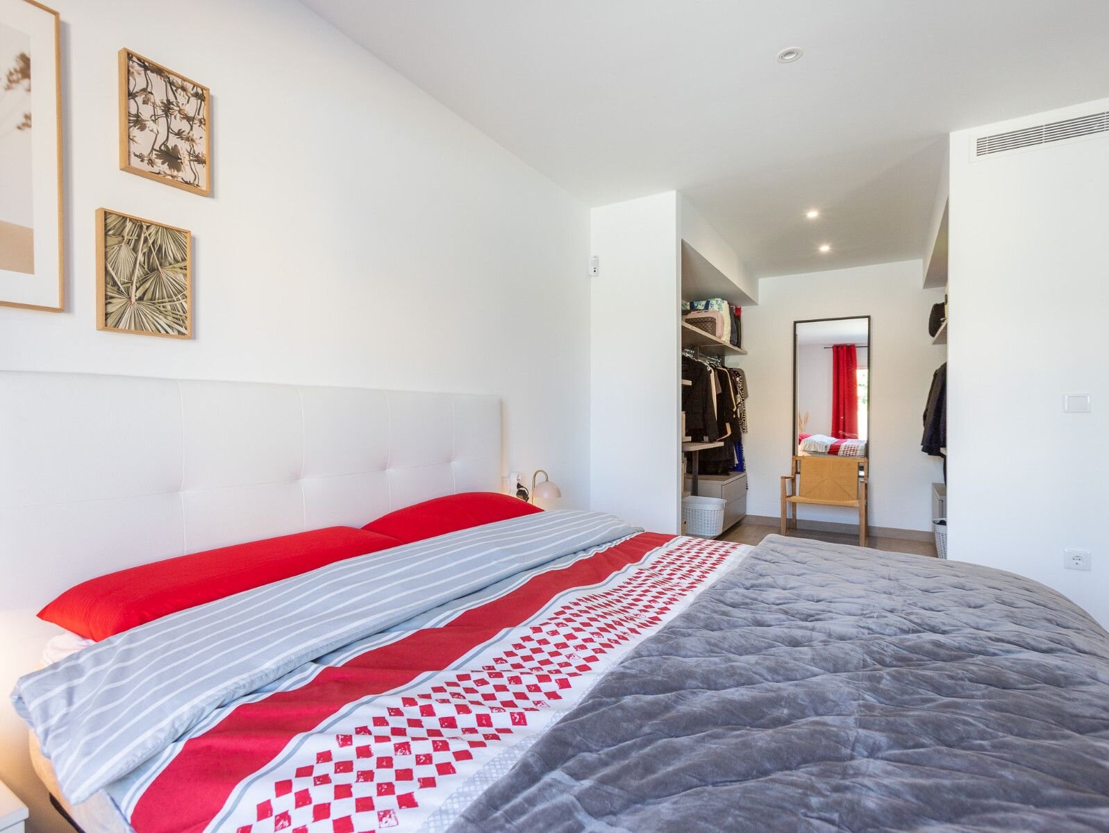4-Bedroom Villa in La Siesta, Torrevieja - Image 40