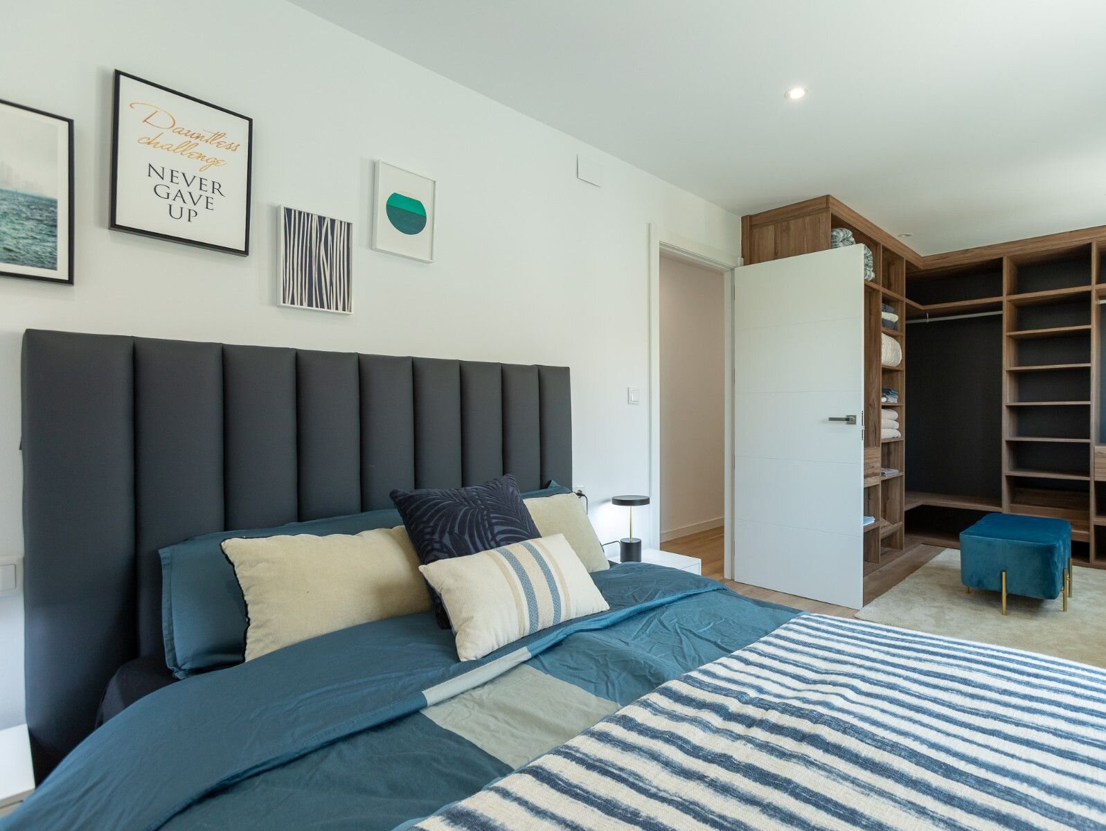 4-Bedroom Villa in La Siesta, Torrevieja - Image 9