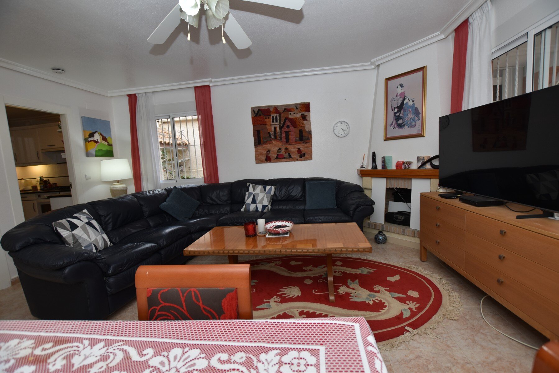 3-Bedroom Villa in Comunidad Valenciana, Algorfa - Image 12