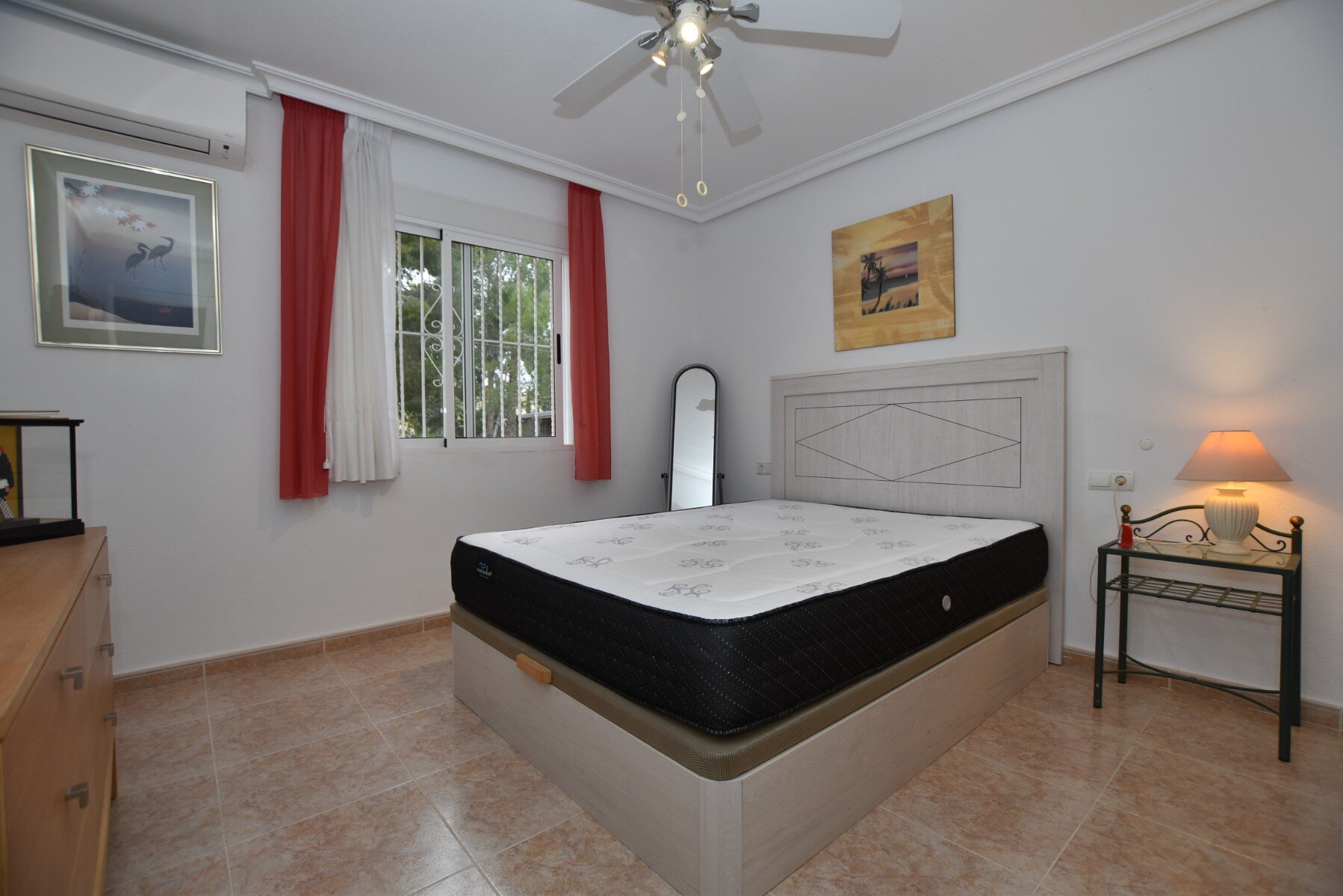 3-Bedroom Villa in Comunidad Valenciana, Algorfa - Image 14