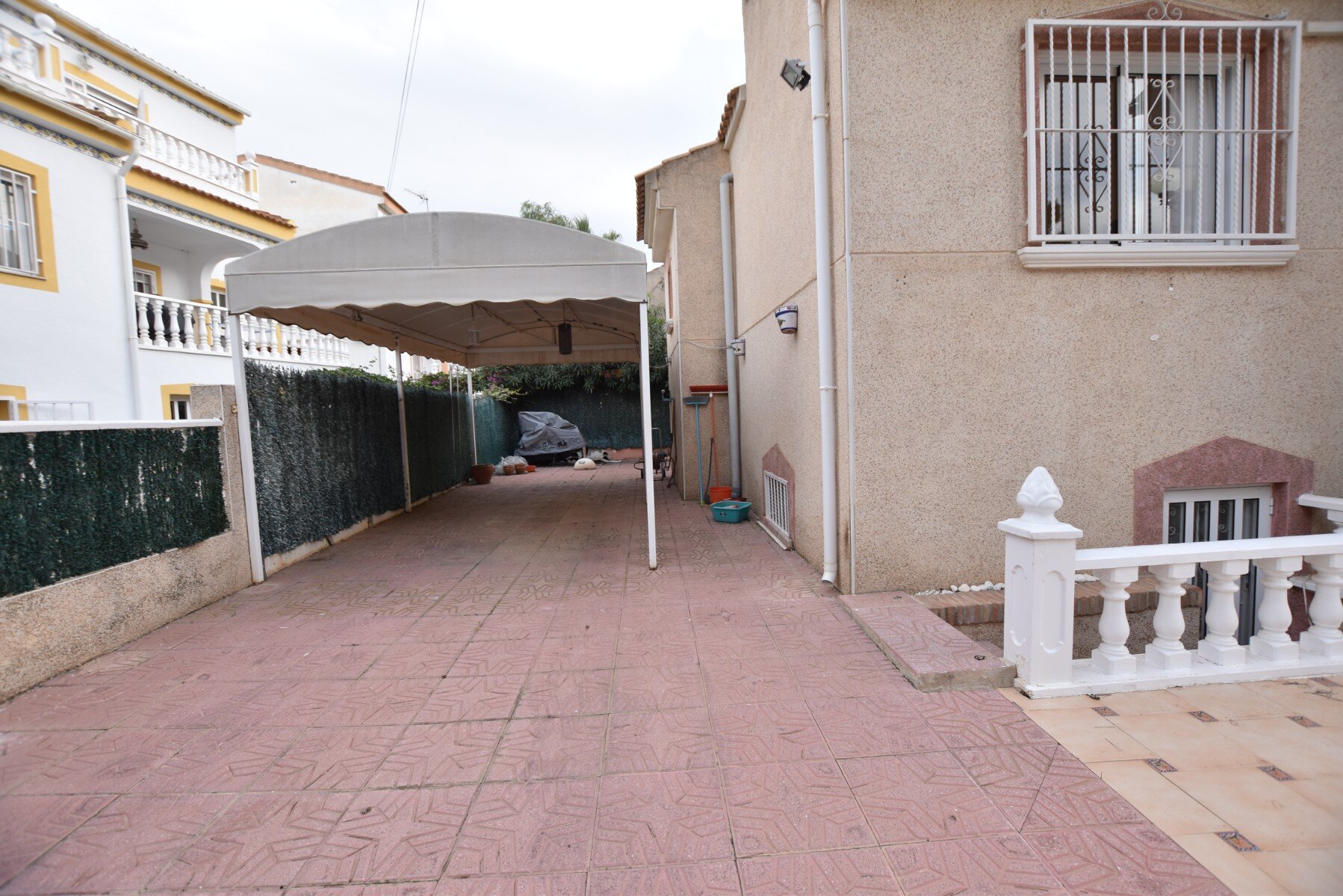 3-Bedroom Villa in Comunidad Valenciana, Algorfa - Image 5