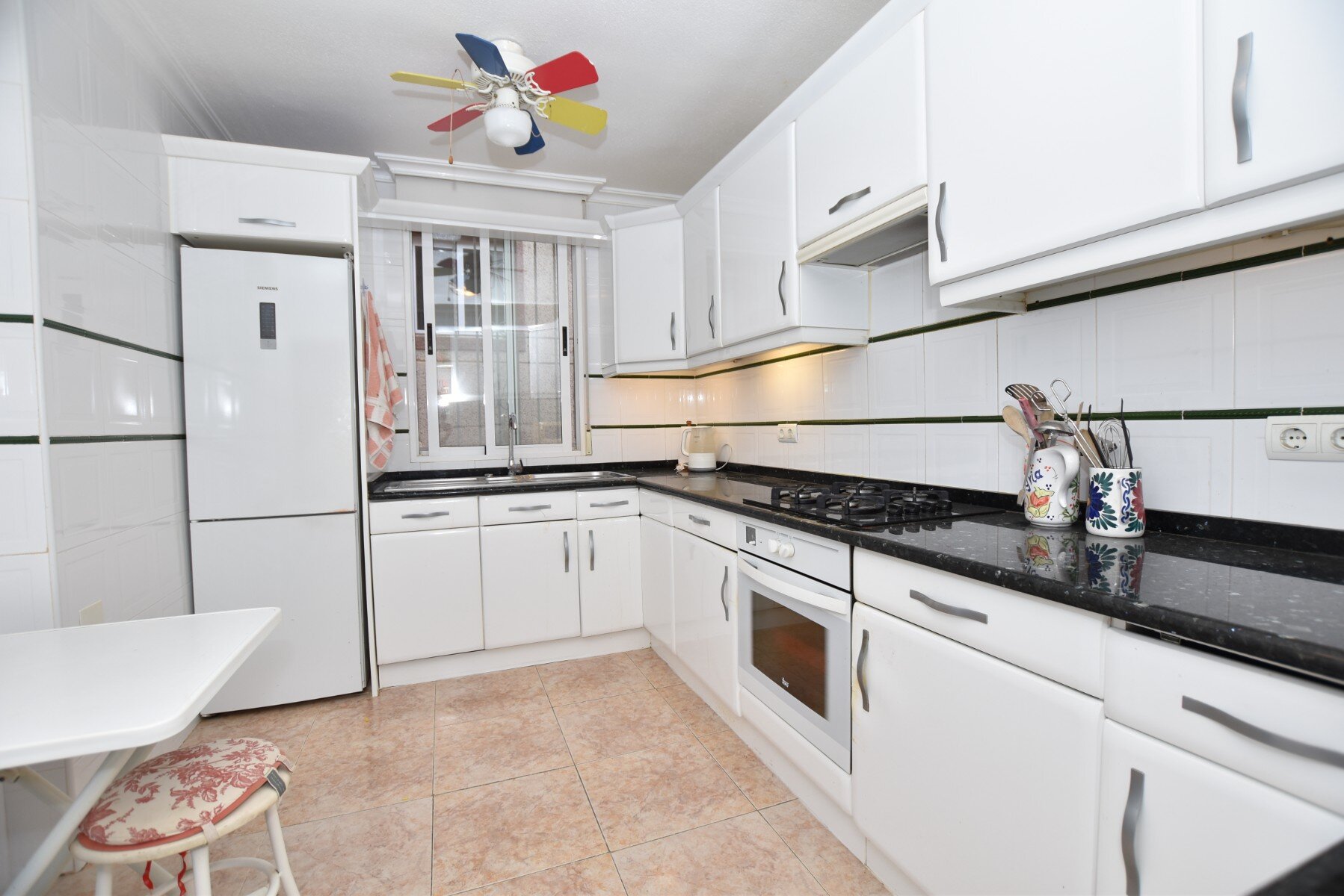 3-Bedroom Villa in Comunidad Valenciana, Algorfa - Image 7