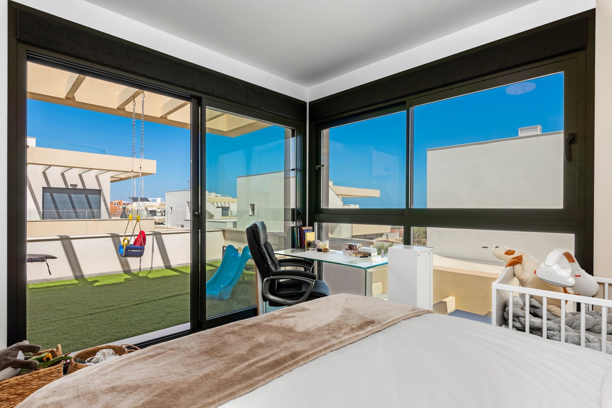 3-Bedroom Detached House in  Los Montesinos | Sunny Casas... - Image 24