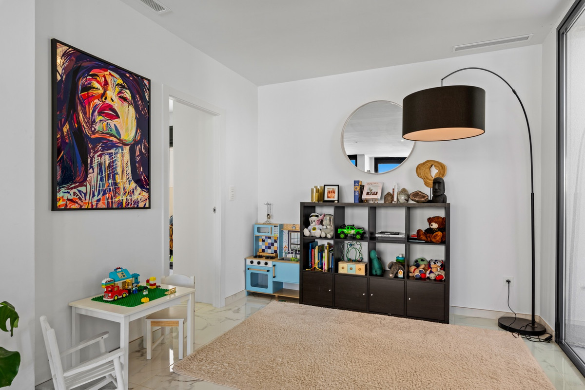 3-Bedroom Detached House in  Los Montesinos | Sunny Casas... - Image 9