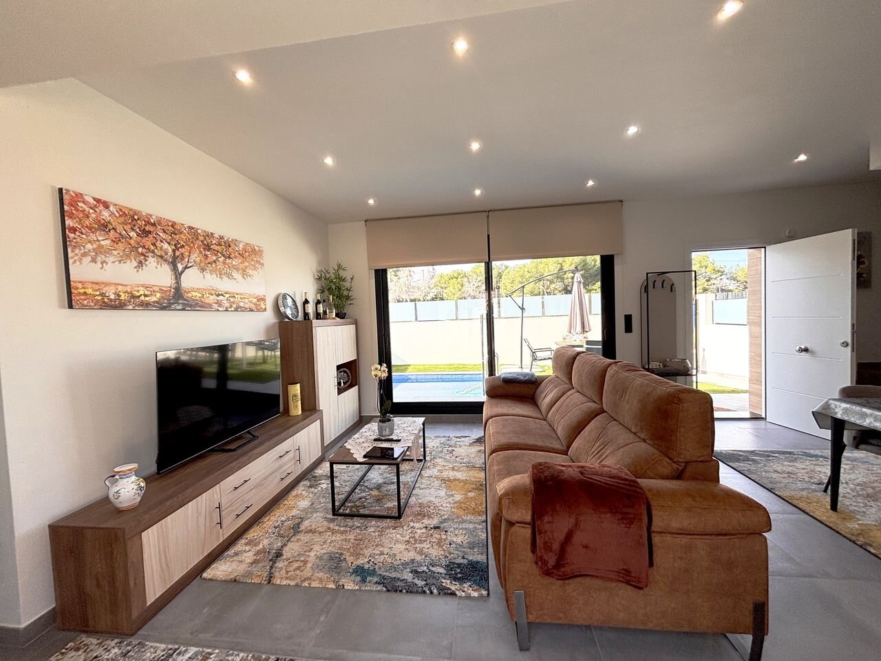2-Bedroom Villa in Villamartin, Orihuela Costa - Image 13