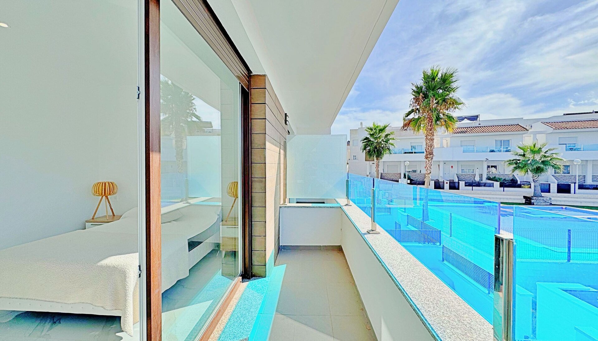 3-Bedroom House in La Siesta, Torrevieja - Image 14
