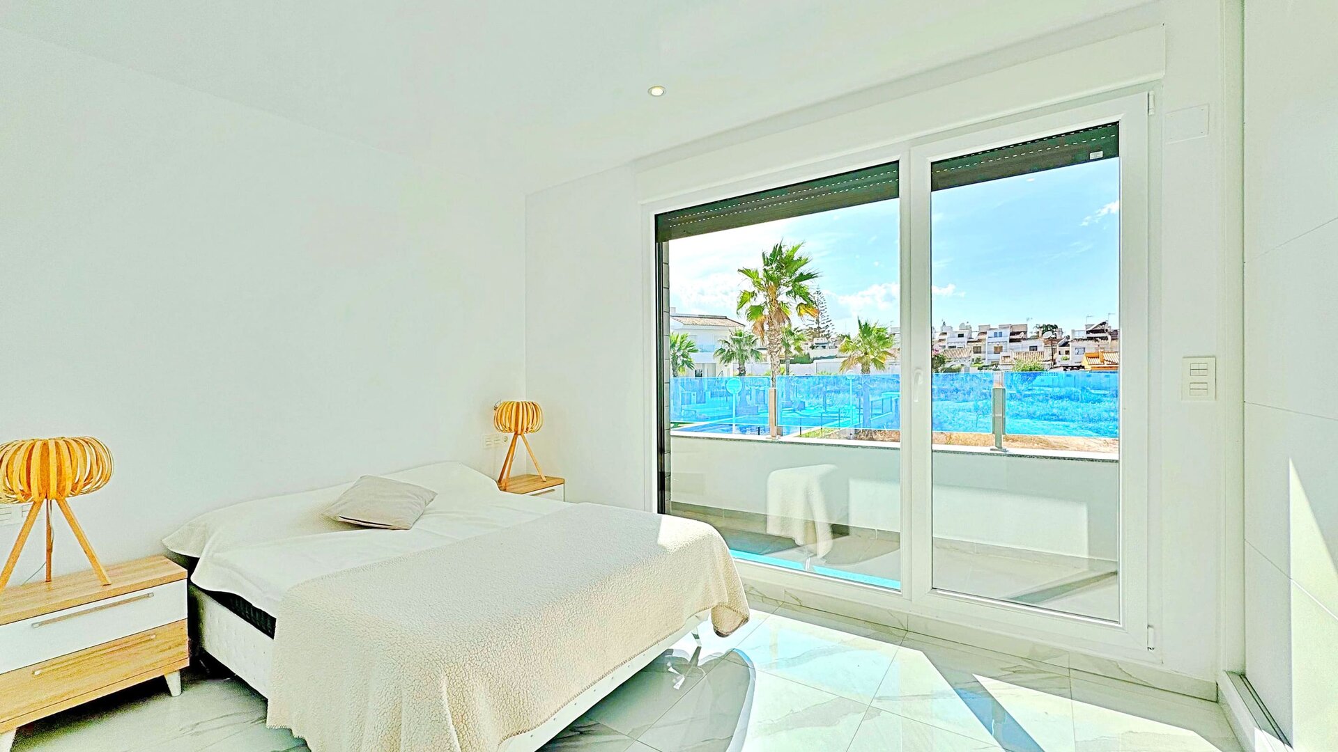 3-Bedroom House in La Siesta, Torrevieja - Image 15