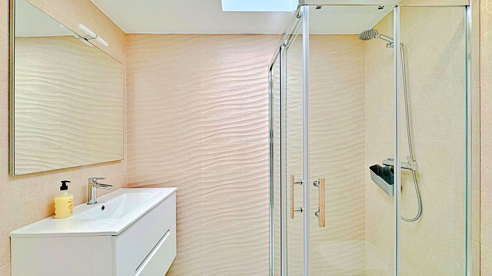 3-Bedroom House in La Siesta, Torrevieja - Image 18