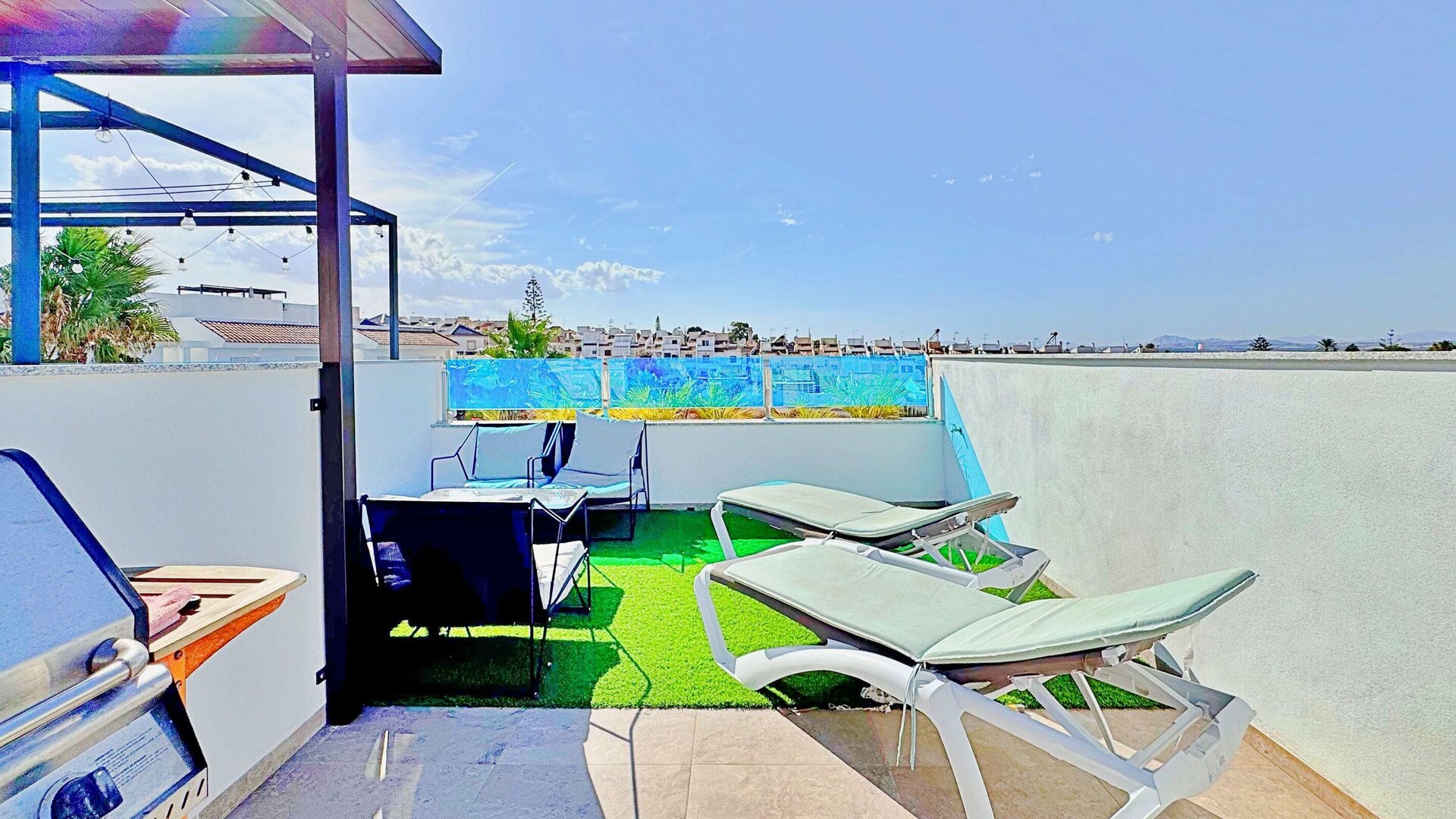 3-Bedroom House in La Siesta, Torrevieja - Image 29