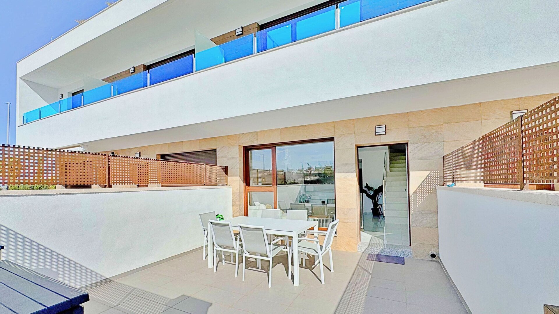 3-Bedroom House in La Siesta, Torrevieja - Image 3