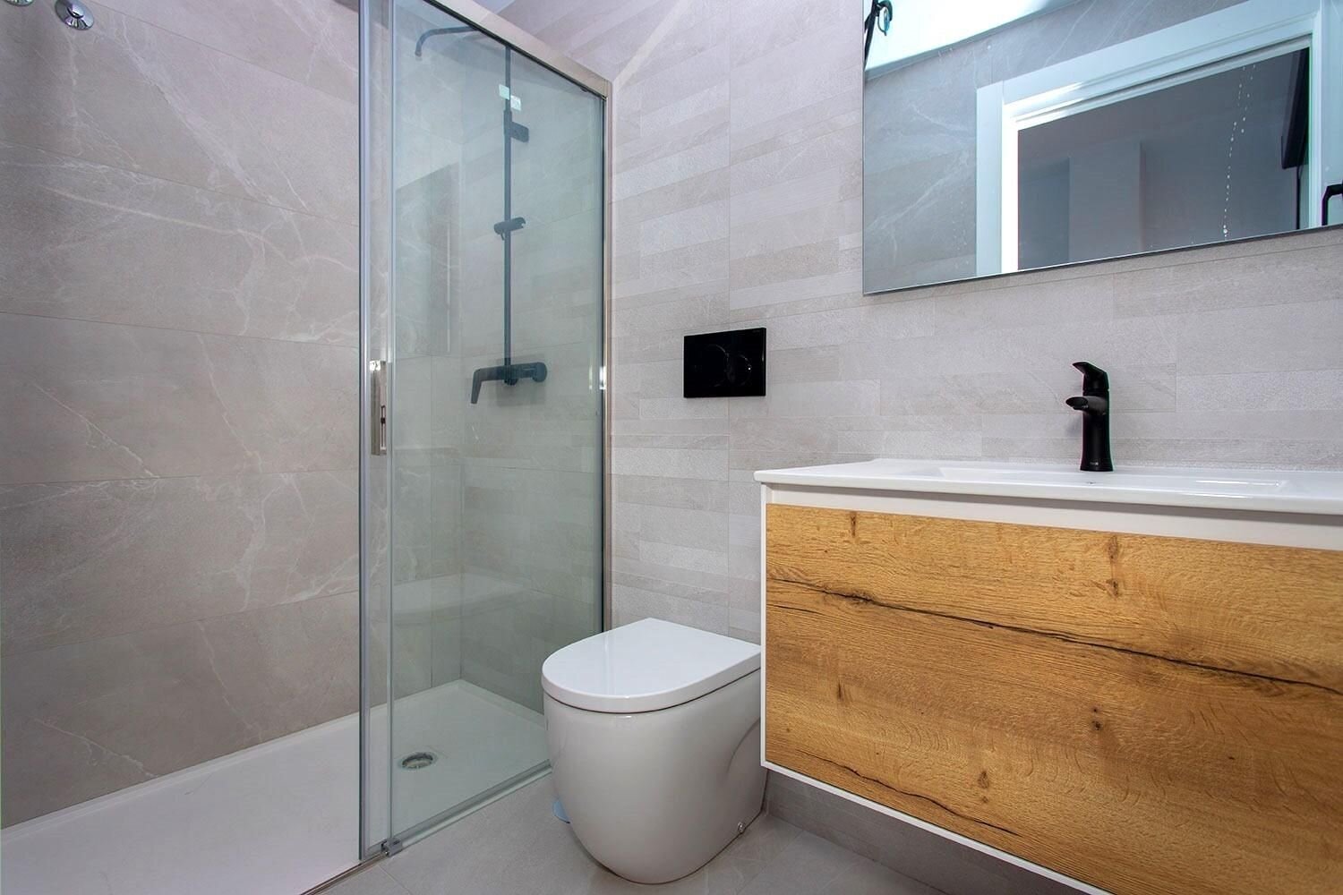 2-Bedroom Apartment in Playa del Cura, Torrevieja - Image 13