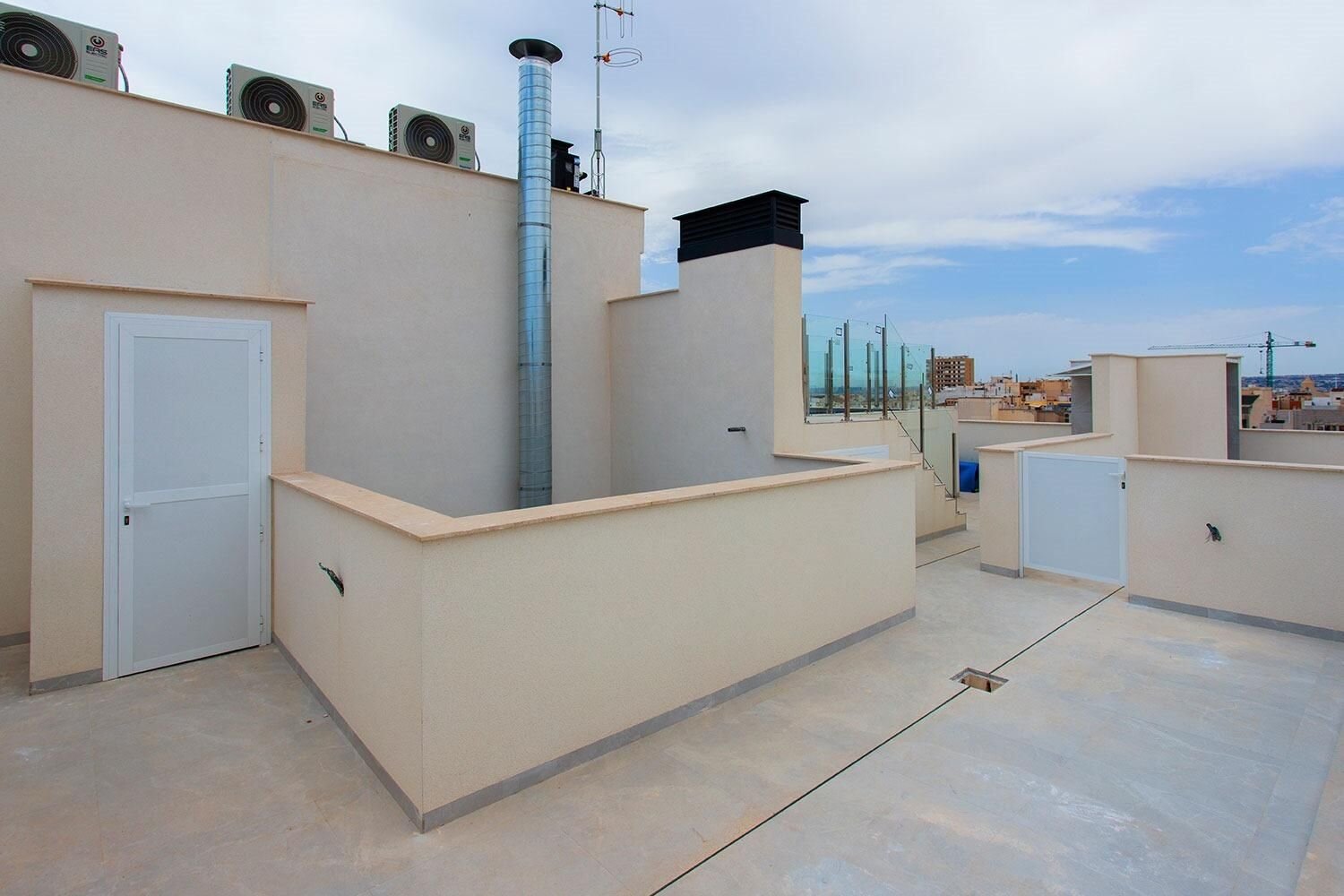 2-Bedroom Apartment in Playa del Cura, Torrevieja - Image 28