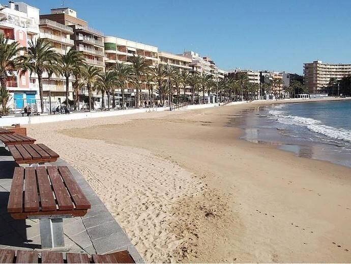 2-Bedroom Apartment in Playa del Cura, Torrevieja - Image 32